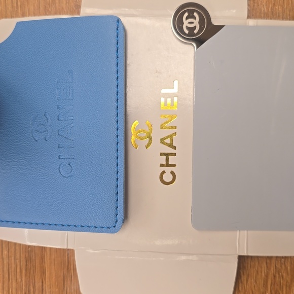 CHANEL Sky Blue Mirror & Card Holder - Picture 3 of 4